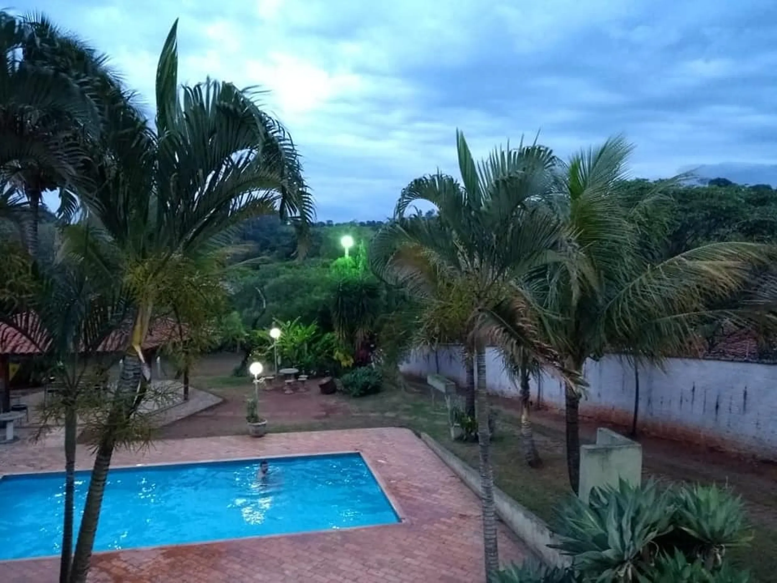 Área da Piscina com a casa dormitório